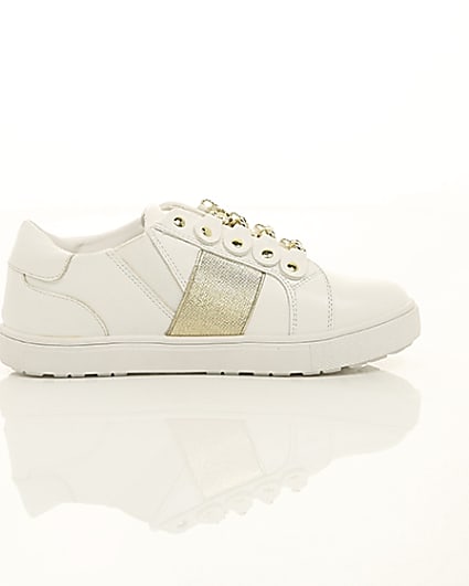 360 degree animation of product Girls white gold chain plimsolls frame-10