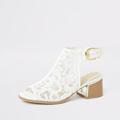 girls white boots