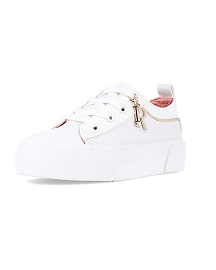 360 degree animation of product Girls white lace up charm detail trainers frame-0