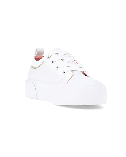 360 degree animation of product Girls white lace up charm detail trainers frame-19