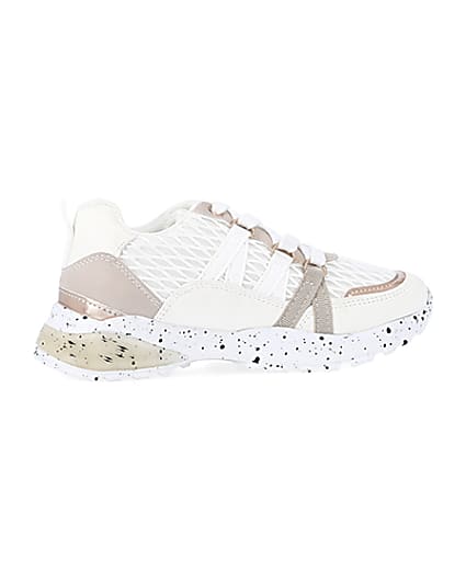 360 degree animation of product Girls white mesh speckled trainer frame-14