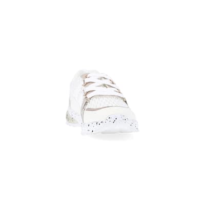 360 degree animation of product Girls white mesh speckled trainer frame-20