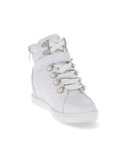 360 degree animation of product Girls white RI monogram high top trainers frame-19