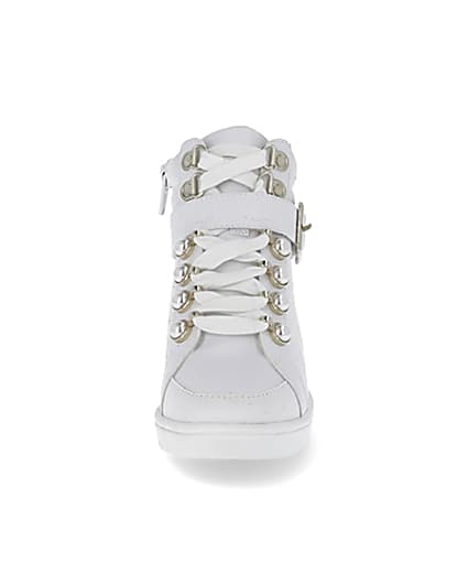 360 degree animation of product Girls white RI monogram high top trainers frame-21