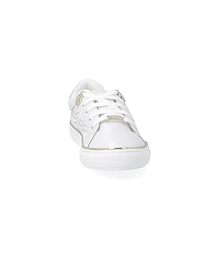 360 degree animation of product Girls white RI print trainers frame-20
