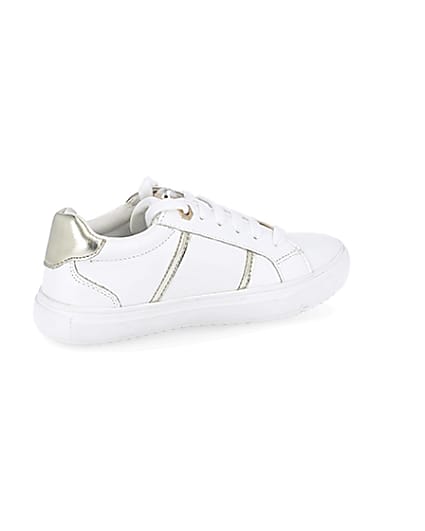 360 degree animation of product Girls white RIR pearl trim trainers frame-13