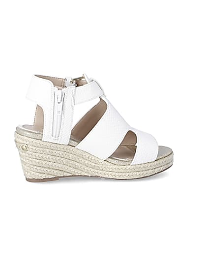 360 degree animation of product Girls white strappy wedge sandals frame-14