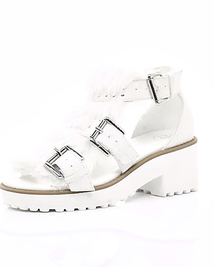 360 degree animation of product Girls white stud fur trim clumpy sandals frame-0