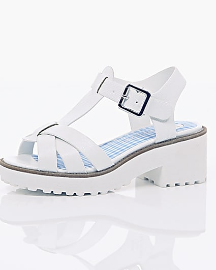 360 degree animation of product Girls white T-bar chunky sandals frame-23