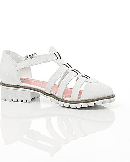 360 degree animation of product Girls white textured sandals frame-8