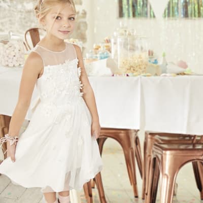 white tulle girls dress