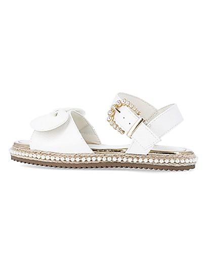 360 degree animation of product Girls White Wide Fit Pearl Bow Sandals frame-4