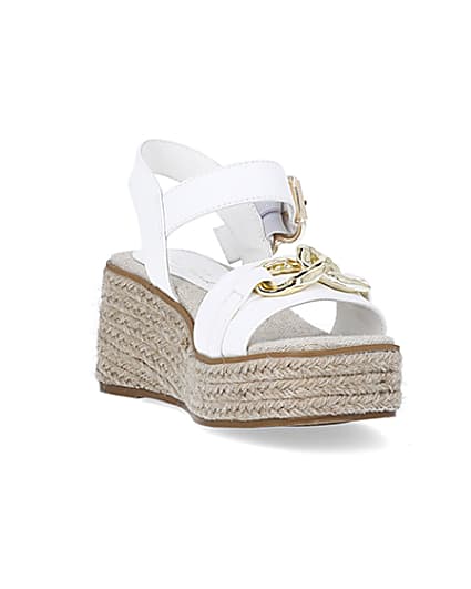 360 degree animation of product Girls white wide fit wedge sandals frame-19