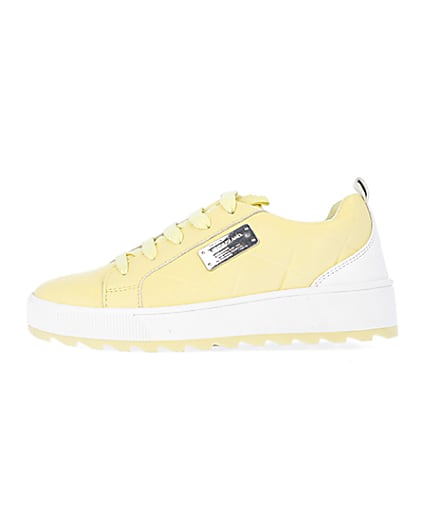 360 degree animation of product Girls Yellow Quilted lace up trainers frame-3