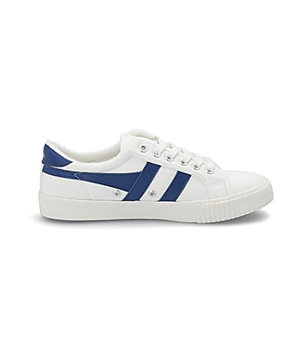 360 degree animation of product Gola Classics blue Tennis Mark Cox trainers frame-15
