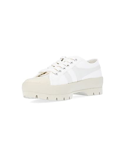360 degree animation of product Gola white trainers frame-0