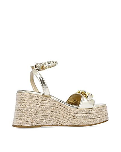 360 degree animation of product Gold chain detail flatform wedges frame-14