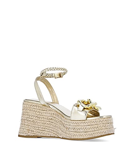 360 degree animation of product Gold chain detail flatform wedges frame-17