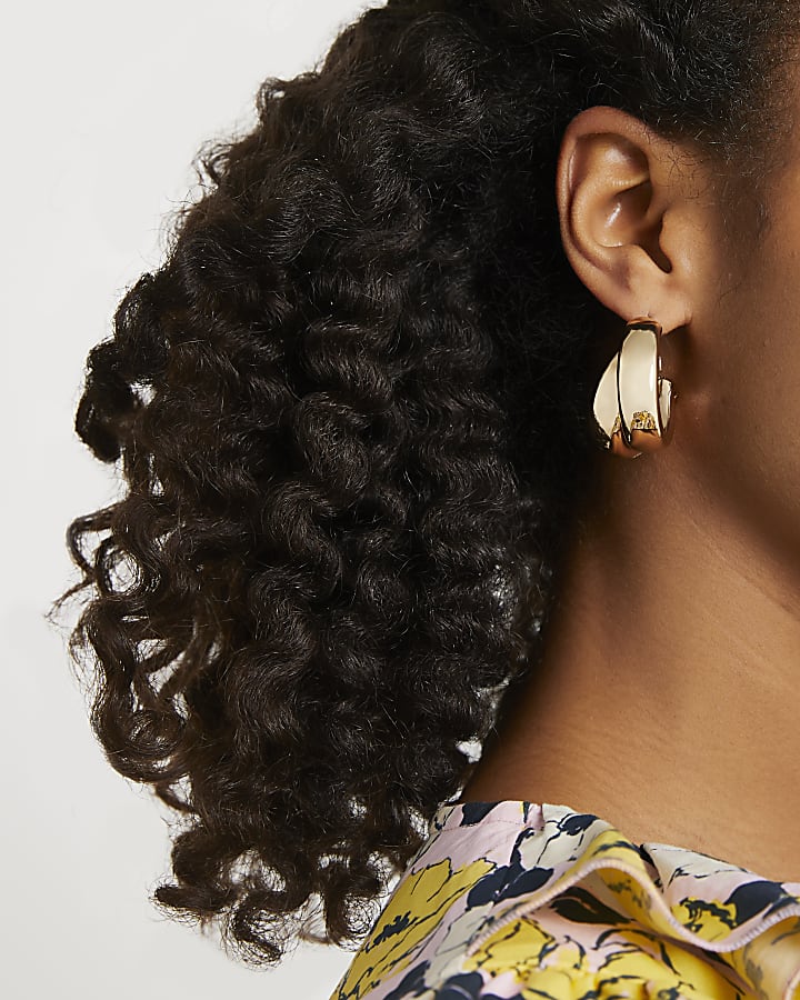 Gold chunky hoop earrings