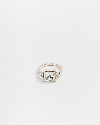 Gold diamante ring