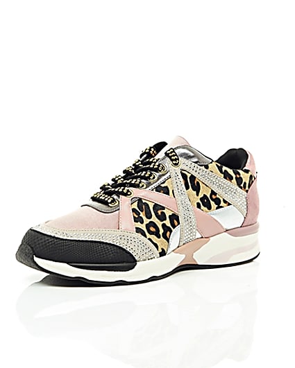 360 degree animation of product Gold metallic leopard print runner trainers frame-0