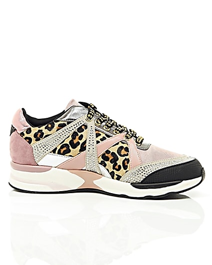 360 degree animation of product Gold metallic leopard print runner trainers frame-9