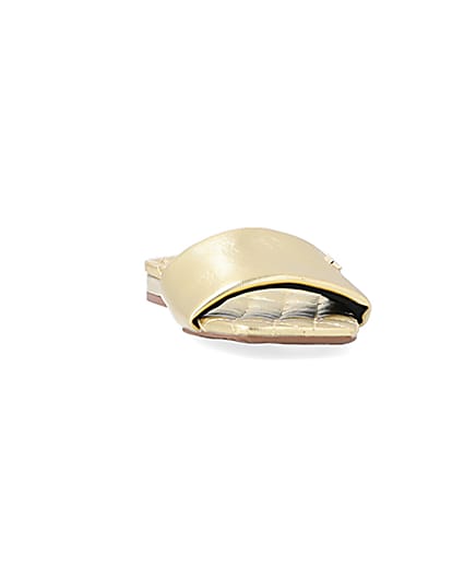 360 degree animation of product Gold padded sliders frame-23