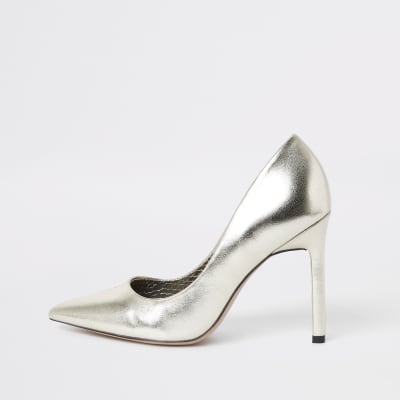 Gold pointed toe court shoes