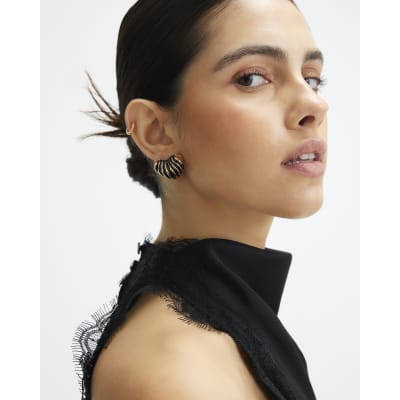 Gold Ridged Heart Stud Earrings