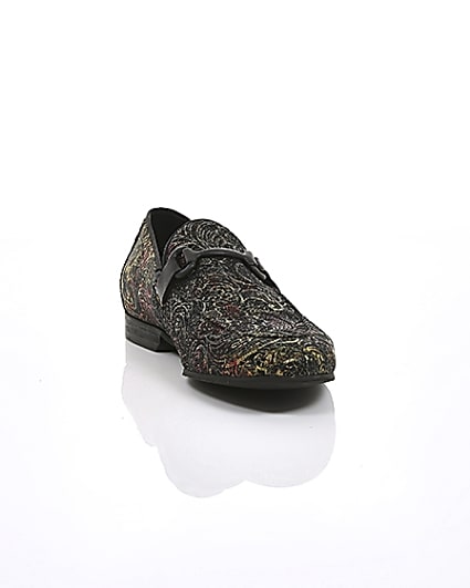 360 degree animation of product Gold tone jacquard snaffle loafers frame-5