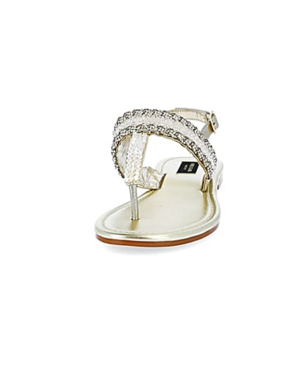 360 degree animation of product Gold wide fit bead toe thong sandals frame-22