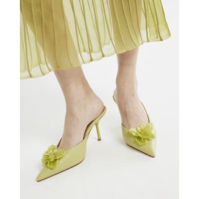 Green Beaded Flower Court Heeled Shoes