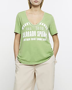 Green college graphic t-shirt
