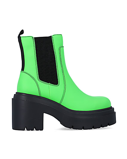 360 degree animation of product Green faux leather chunky chelsea boots frame-14
