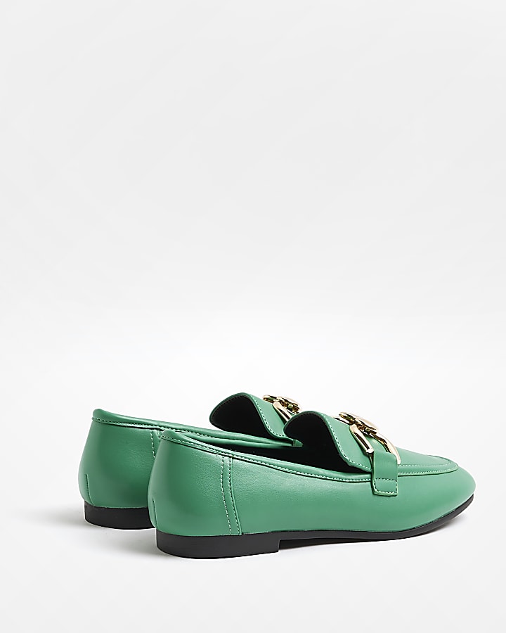 Green heart chain loafers