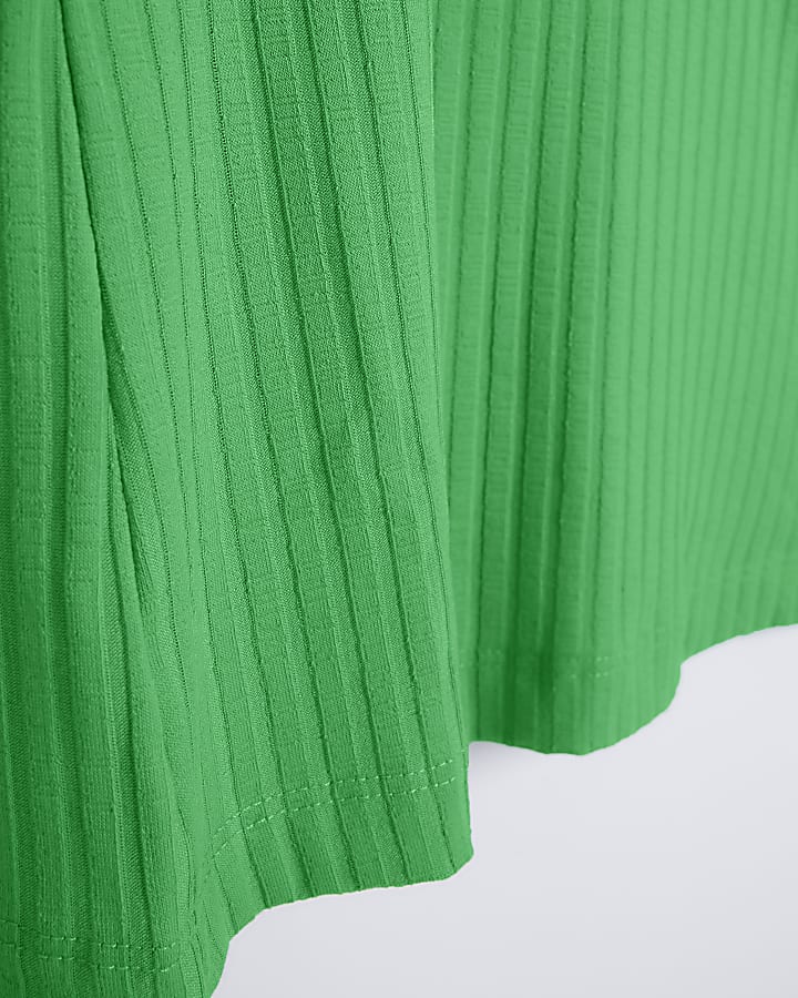 Green long sleeve top