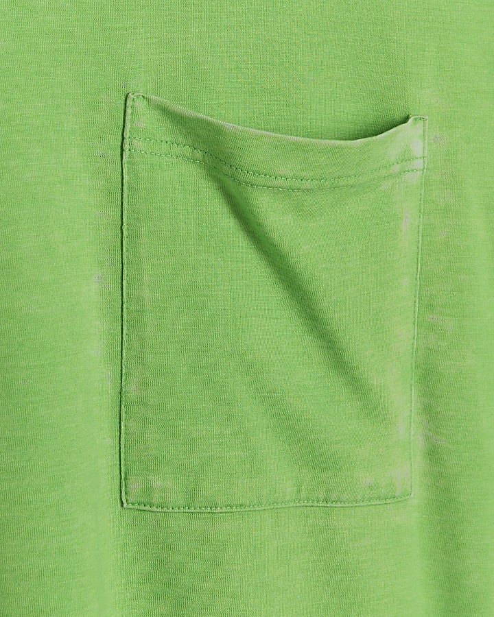 Green pocket rolled sleeve t-shirt