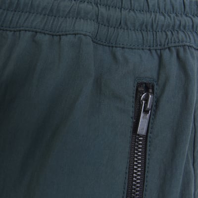 Green regular fit cargo shorts