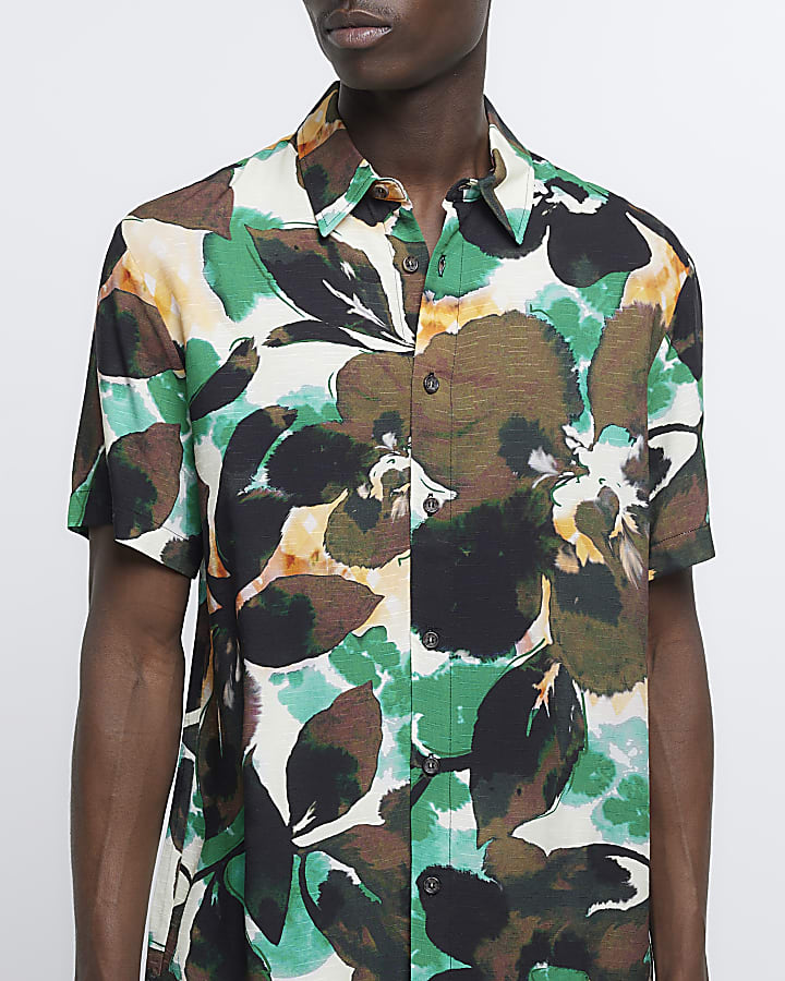 Green regular fit floral shirt
