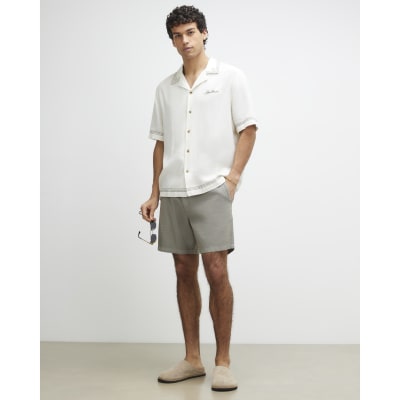 Green Regular Fit Linen Blend Shorts