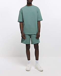 Green regular fit shorts