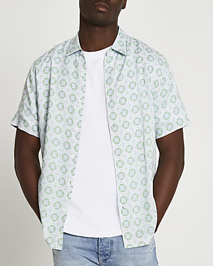 Green regular fit tile print revere shirt