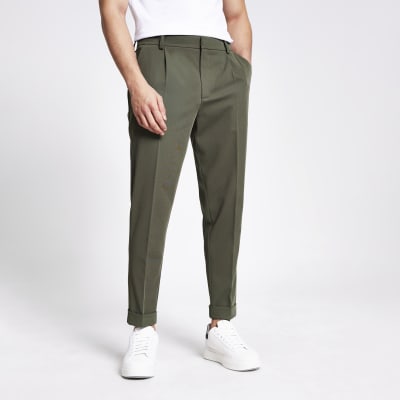 pleated tapered pants