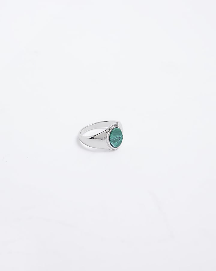 Green stone signet ring