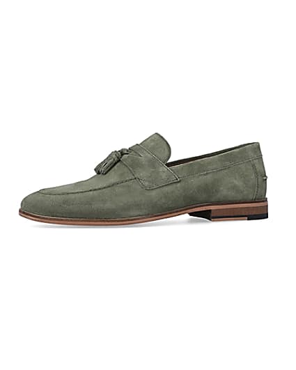 360 degree animation of product Green Suede Tassel Loafers frame-2