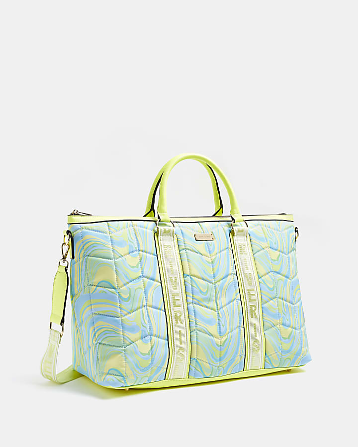 Green swirl print quilted weekend bag