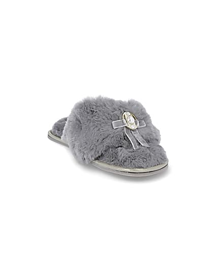 360 degree animation of product Grey bow faux fur slippers frame-19
