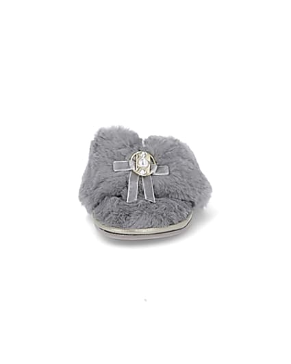 360 degree animation of product Grey bow faux fur slippers frame-21