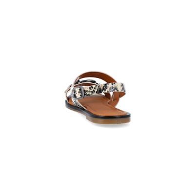 360 degree animation of product Grey buckle flat sandals frame-8