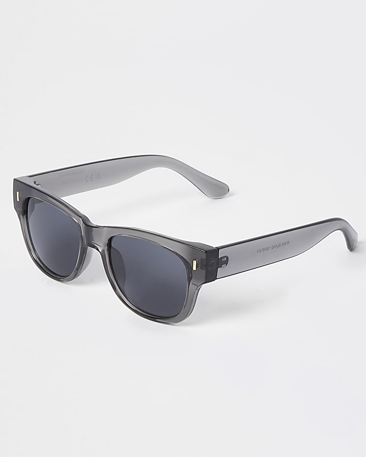 Grey chunky framed retro sunglasses